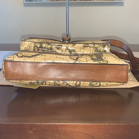 Patricia Nash Kirby crossbody + dust cover EUC
